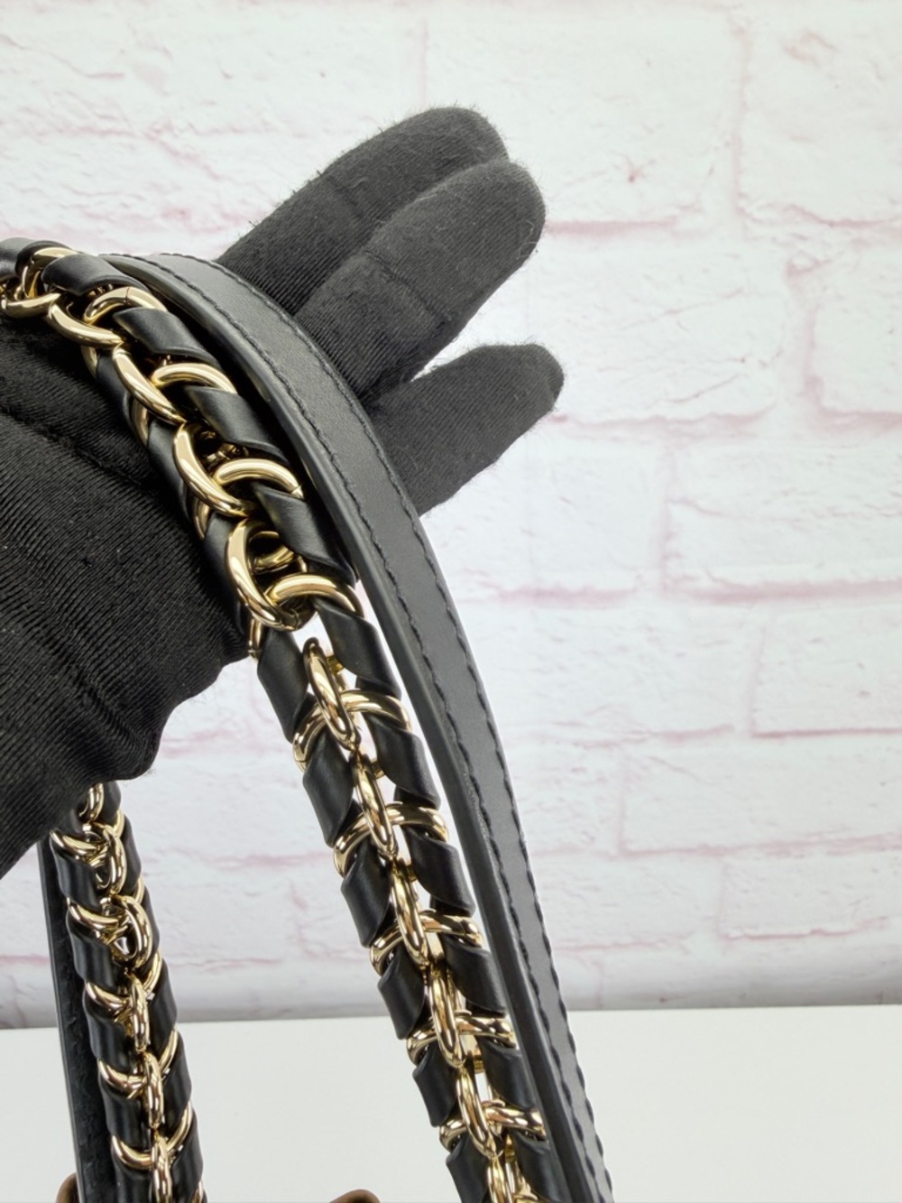 Louis Vuitton Noe Trunk PM Reverse Monogram Chain-Trim Shoulder Bucket Bag - Picture 9 of 13